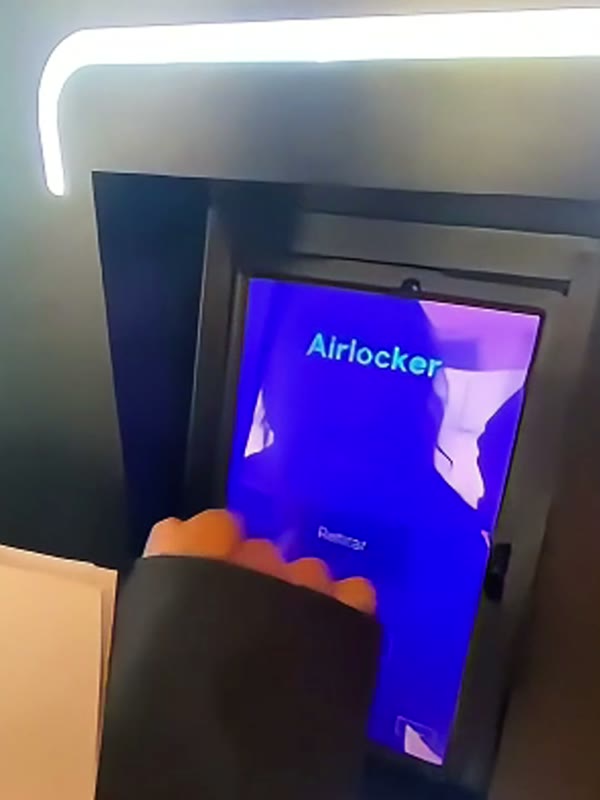 Entrega e retirada no Airlocker